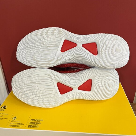 Under Armour Curry Flow 9 Team 'White Red' 3025631-100 Basketball Shoes - NWT - Picture 8 of 10